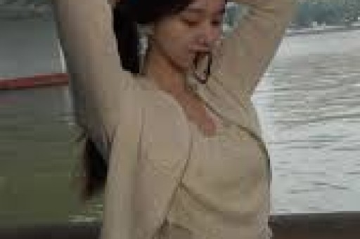 疑似与李易峰约会的女网红再爆料影射多名男星塌房几个才算完